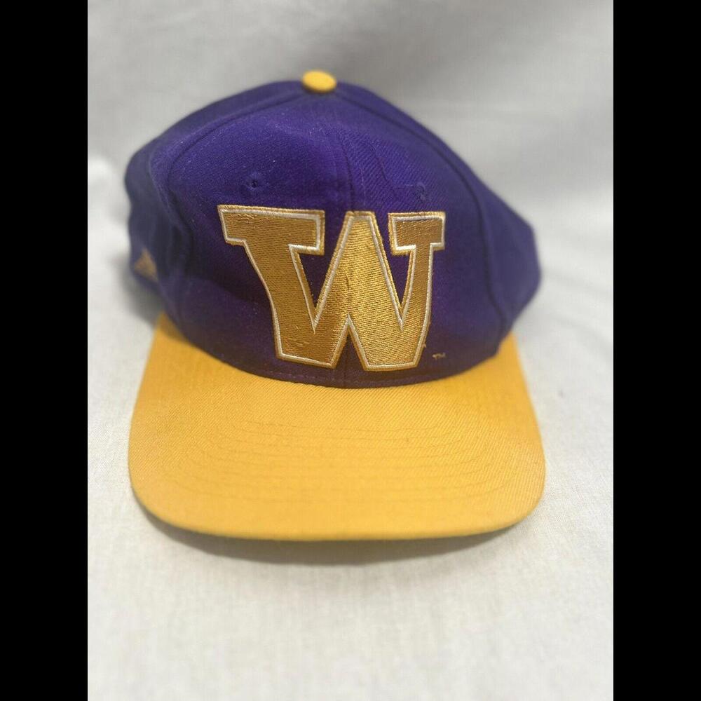 Vintage 1990s Apex One Washington Huskies Blockhead Hat